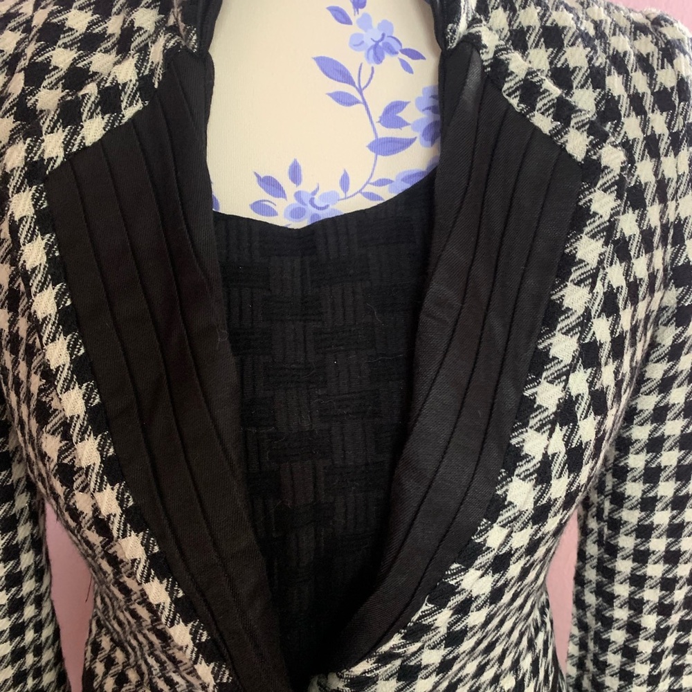 Black and white blazer - Picture 2 of 7